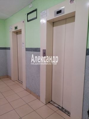 Продам однокомнатную (1-комн.) квартиру, Оптиков ул, 35к1, Санкт-Петербург г