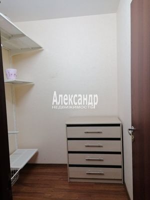 Продам однокомнатную (1-комн.) квартиру, Оптиков ул, 35к1, Санкт-Петербург г