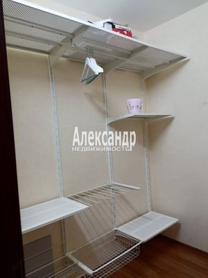 Продам однокомнатную (1-комн.) квартиру, Оптиков ул, 35к1, Санкт-Петербург г