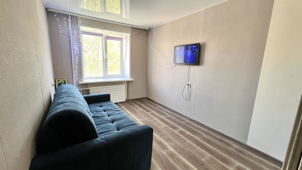 Продам трехкомнатную (3-комн.) квартиру, Пролетарская ул, 31, Воткинск г