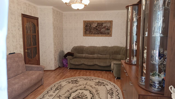Продам трехкомнатную (3-комн.) квартиру, Красногвардейский б-р, 27к2, Подольск г