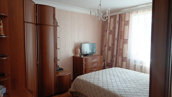 Продам трехкомнатную (3-комн.) квартиру, Красногвардейский б-р, 27к2, Подольск г