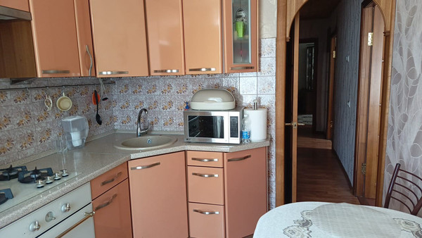 Продам трехкомнатную (3-комн.) квартиру, Красногвардейский б-р, 27к2, Подольск г