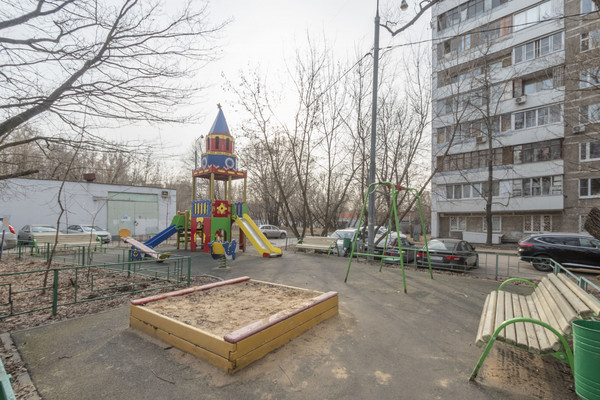 Продам двухкомнатную (2-комн.) квартиру, Очаковское ш, 19к2, Москва г