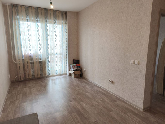 Продам двухкомнатную (2-комн.) квартиру, Александра Матросова ул, 40, Красноярск г