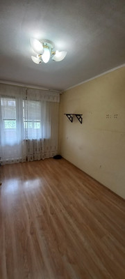 Продам трехкомнатную (3-комн.) квартиру, Комарова б-р, 26, Ростов-на-Дону г