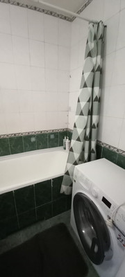 Продам трехкомнатную (3-комн.) квартиру, Комарова б-р, 26, Ростов-на-Дону г
