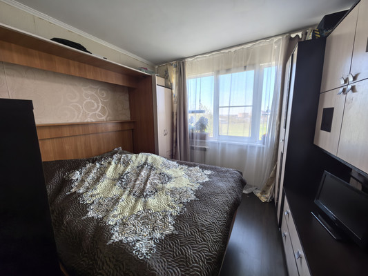 Продам однокомнатную (1-комн.) квартиру, Школьный пер, 22к2, Старая д