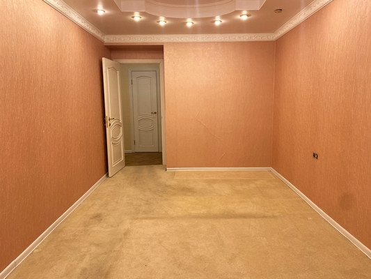 Продам трехкомнатную (3-комн.) квартиру, Университетский пр-кт, 21к1, Москва г