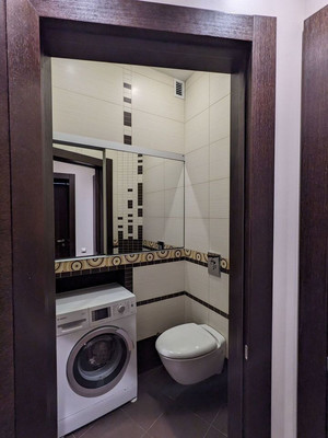 Продам двухкомнатную (2-комн.) квартиру, Адоратского ул, 1, Казань г