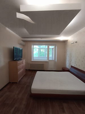 Продам двухкомнатную (2-комн.) квартиру, Энтузиастов ул, 46А, Волгодонск г