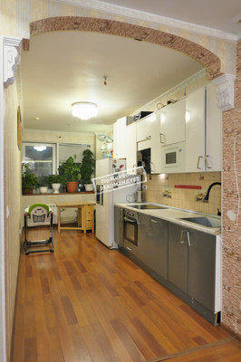 Продам трехкомнатную (3-комн.) квартиру, Ленинский пр-кт, 111к1, Москва г