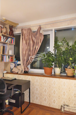 Продам трехкомнатную (3-комн.) квартиру, Ленинский пр-кт, 111к1, Москва г