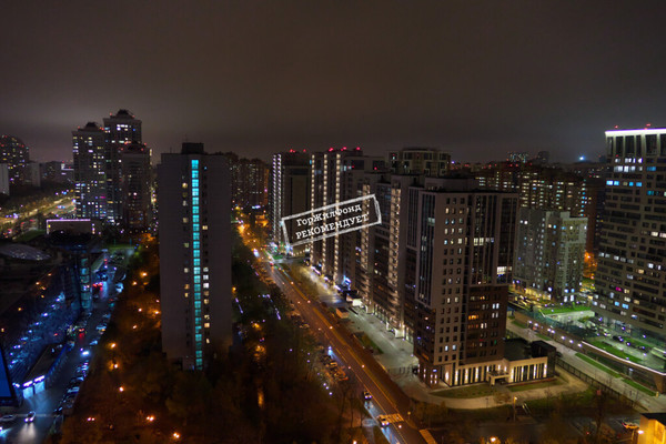 Продам трехкомнатную (3-комн.) квартиру, Ленинский пр-кт, 111к1, Москва г