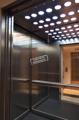 Продам трехкомнатную (3-комн.) квартиру, Ленинский пр-кт, 111к1, Москва г