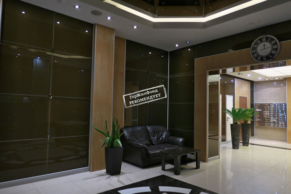 Продам трехкомнатную (3-комн.) квартиру, Ленинский пр-кт, 111к1, Москва г