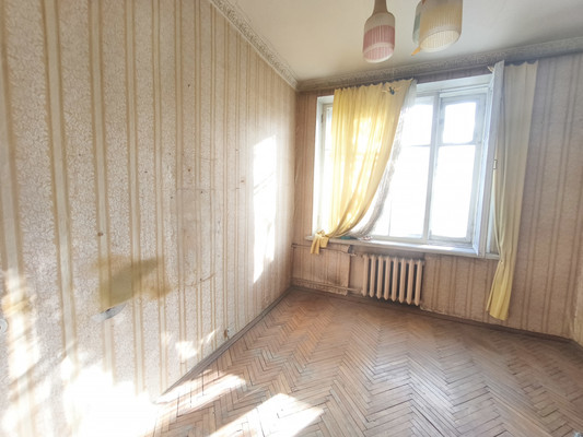 Продам двухкомнатную (2-комн.) квартиру, 20-я В.О. линия, 3В, Санкт-Петербург г