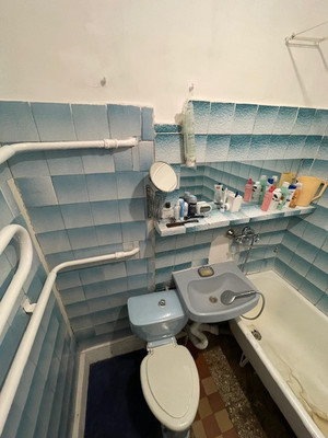 Продам двухкомнатную (2-комн.) квартиру, 3-я Филевская ул, 12к2, Москва г