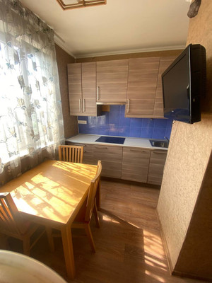 Продам однокомнатную (1-комн.) квартиру, Новочеркасский б-р, 53, Москва г