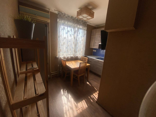 Продам однокомнатную (1-комн.) квартиру, Новочеркасский б-р, 53, Москва г