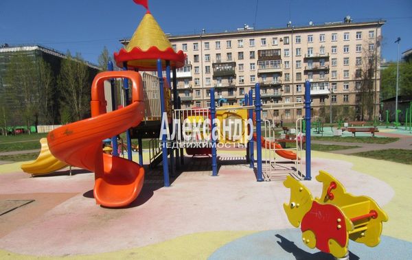 Продам трехкомнатную (3-комн.) квартиру, Юрия Гагарина пр-кт, 21, Санкт-Петербург г