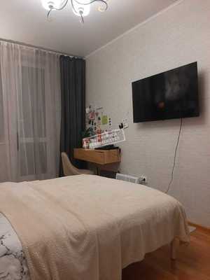 Продам долю в 2-комн. квартире, Мячковский б-р, 19, Москва г