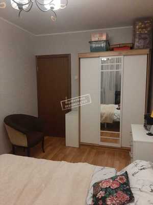 Продам долю в 2-комн. квартире, Мячковский б-р, 19, Москва г