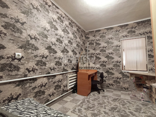 Продам двухкомнатную (2-комн.) квартиру, Исполкомовская ул, 74, Апшеронск г