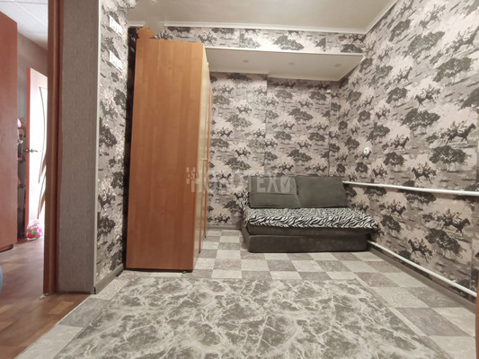 Продам двухкомнатную (2-комн.) квартиру, Исполкомовская ул, 74, Апшеронск г
