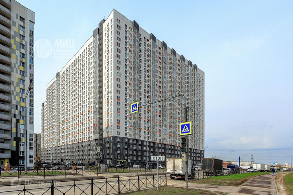 Продам однокомнатную (1-комн.) квартиру, Юности ул, 13к1, Люберцы г