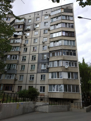 Продам трехкомнатную (3-комн.) квартиру, Героев Сталинграда ул, 35, Симферополь г