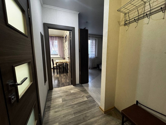 Продам однокомнатную (1-комн.) квартиру, им. Селезнева ул, 4к10, Краснодар г