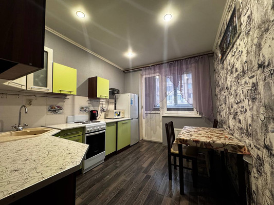 Продам однокомнатную (1-комн.) квартиру, им. Селезнева ул, 4к10, Краснодар г