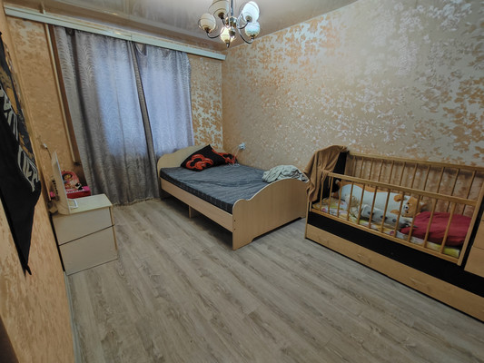 Продам многокомнатную квартиру, Зари ул, 45, Нижний Тагил г