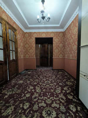 Продам трехкомнатную (3-комн.) квартиру, Шогенова ул, 18, Нальчик г