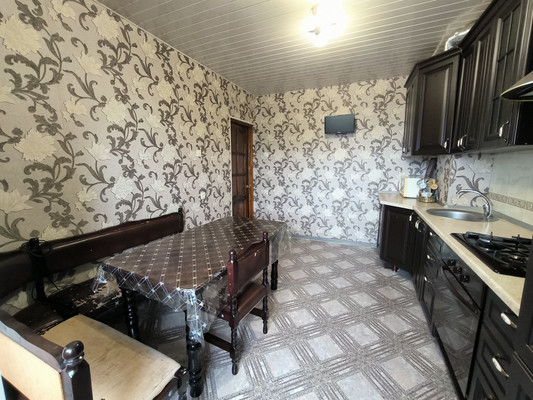 Продам трехкомнатную (3-комн.) квартиру, Шогенова ул, 18, Нальчик г