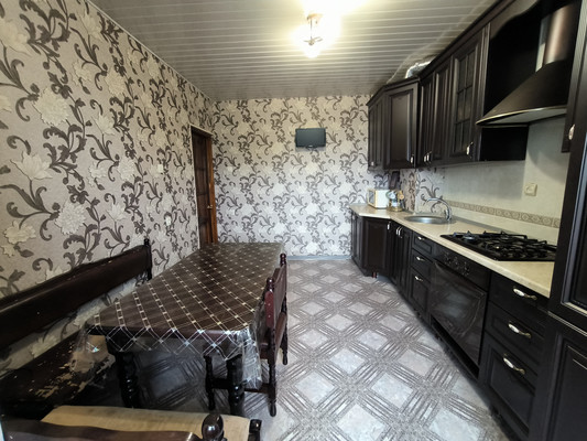 Продам трехкомнатную (3-комн.) квартиру, Шогенова ул, 18, Нальчик г