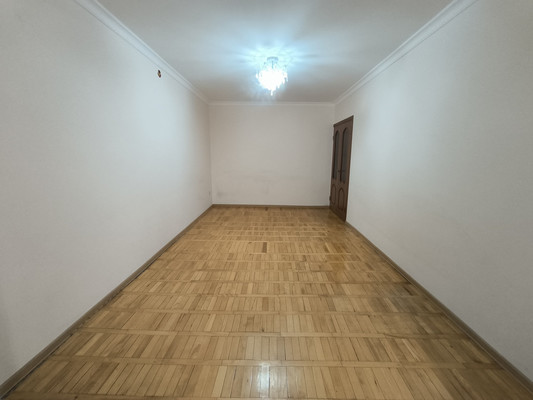 Продам однокомнатную (1-комн.) квартиру, Эльбрусская ул, 1кб, Нальчик г