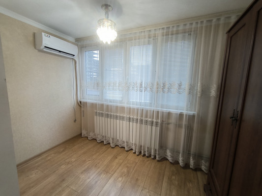 Продам однокомнатную (1-комн.) квартиру, Эльбрусская ул, 1кб, Нальчик г