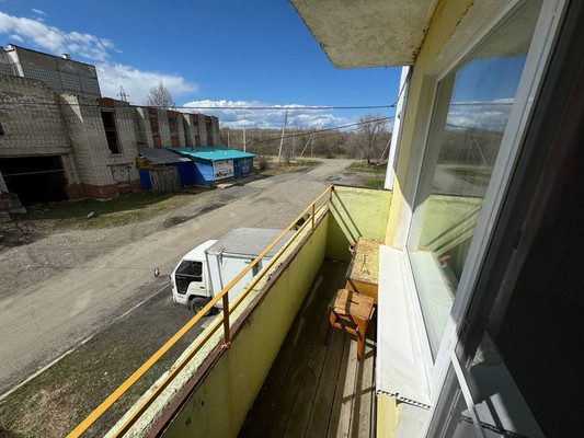 Продам двухкомнатную (2-комн.) квартиру, 1-й Микрорайон ул, 47, Эльбан рп