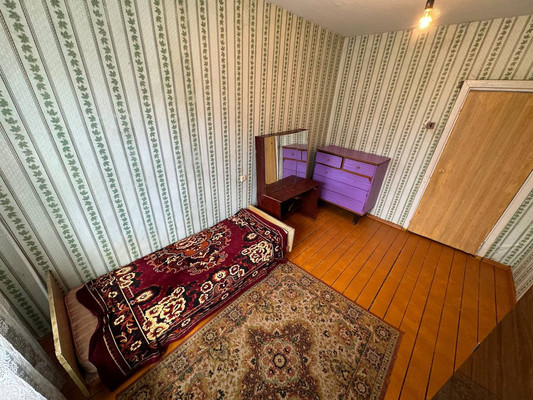 Продам двухкомнатную (2-комн.) квартиру, 1-й Микрорайон ул, 47, Эльбан рп
