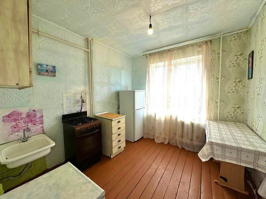 Продам двухкомнатную (2-комн.) квартиру, 1-й Микрорайон ул, 47, Эльбан рп