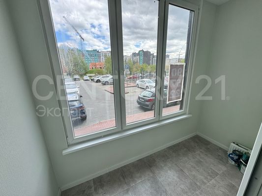Продам однокомнатную (1-комн.) квартиру, Героя России Мариенко ул, 2 , Калининград г