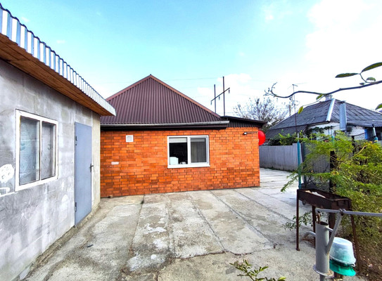 Продам дом, К.Маркса ул, 69, Апшеронск г, 0 км от города