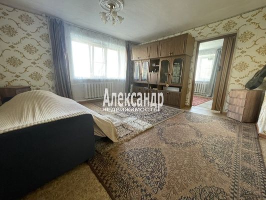 Продам двухкомнатную (2-комн.) квартиру, Октябрьская ул, 11, Назия гп