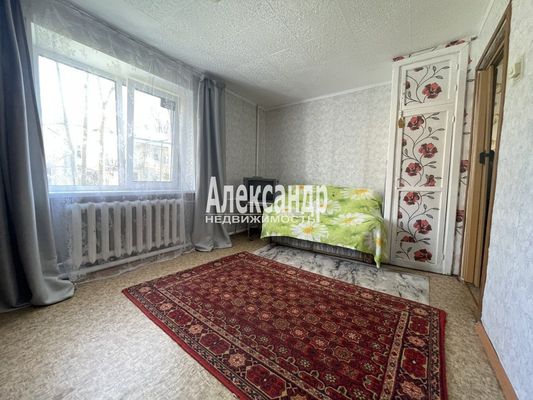 Продам двухкомнатную (2-комн.) квартиру, Октябрьская ул, 11, Назия гп