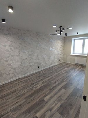 Продам трехкомнатную (3-комн.) квартиру, Липовая ул, 6, Семеновка с