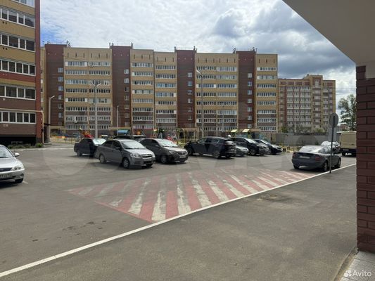 Продам трехкомнатную (3-комн.) квартиру, Липовая ул, 6, Семеновка с