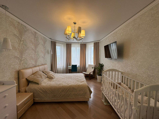 Продам двухкомнатную (2-комн.) квартиру, Высокая ул, 5, Ерино п