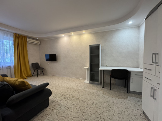 Сдам однокомнатную (1-комн.) квартиру, И.Франко б-р, 7, Симферополь г